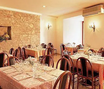 Hotel Il Castello Assisi 3*,