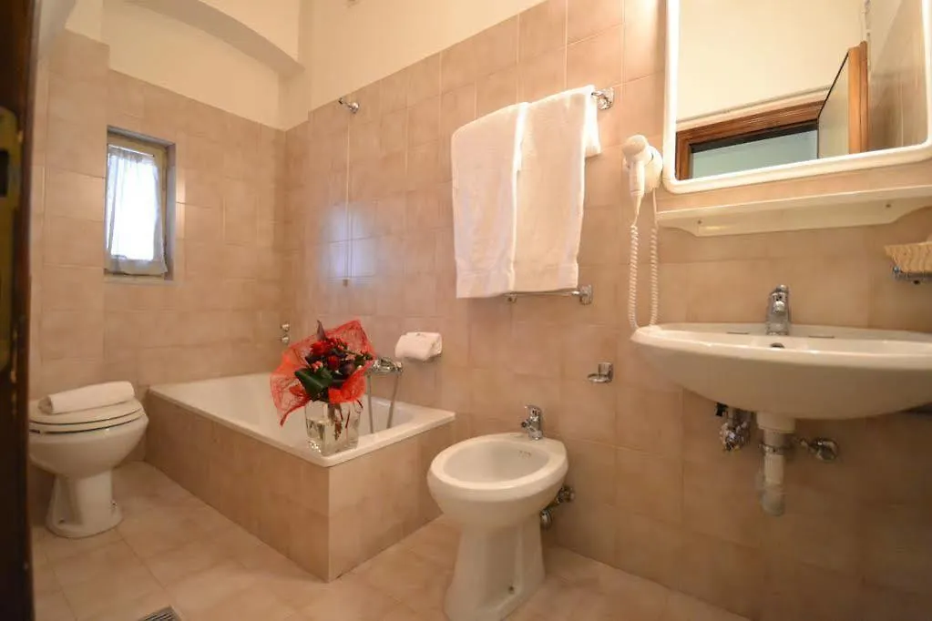 ***  Hotel Il Castello Assisi Italy